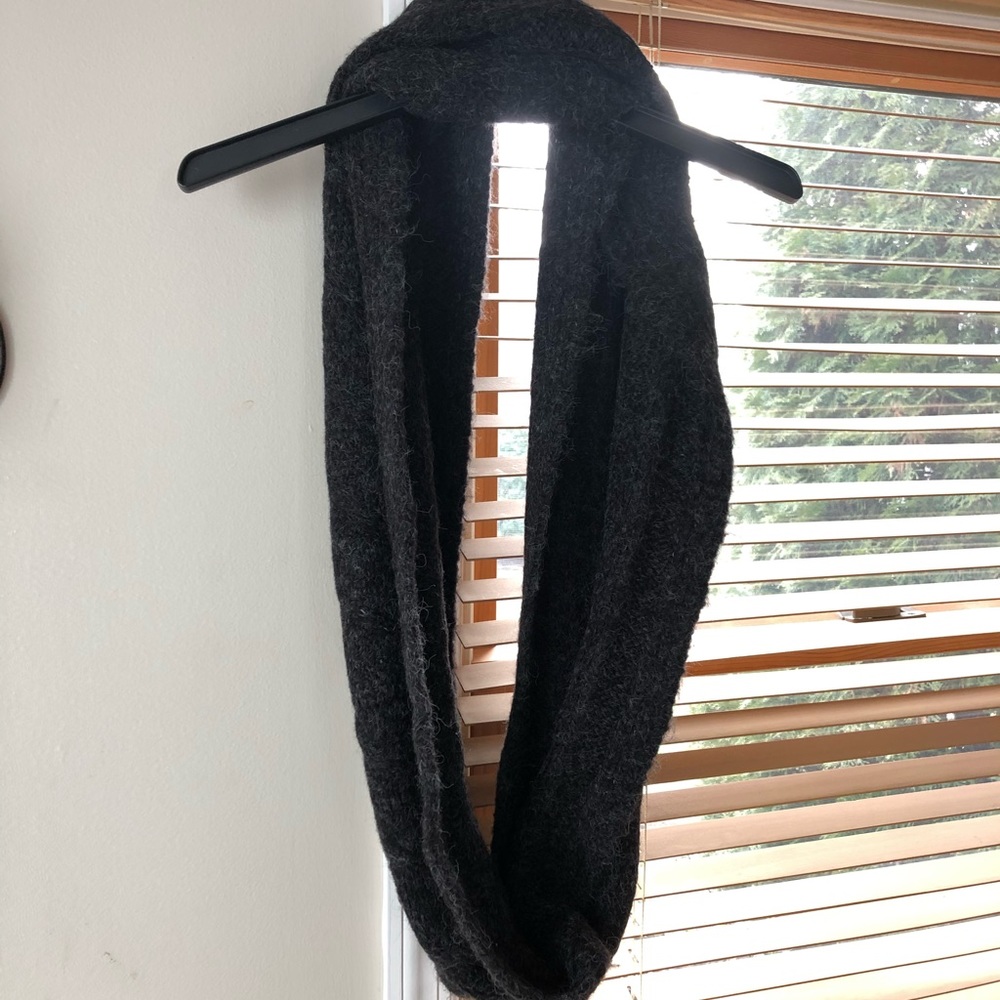 Lucky Brand scarf
